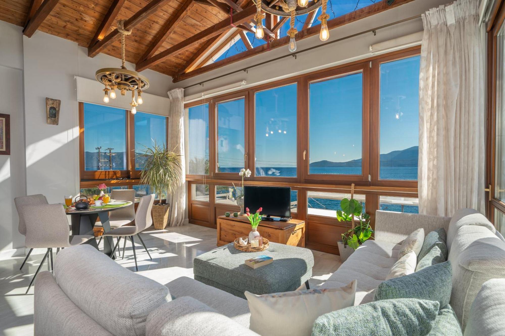 Sea Rock Apartment Agia Efimia Luaran gambar
